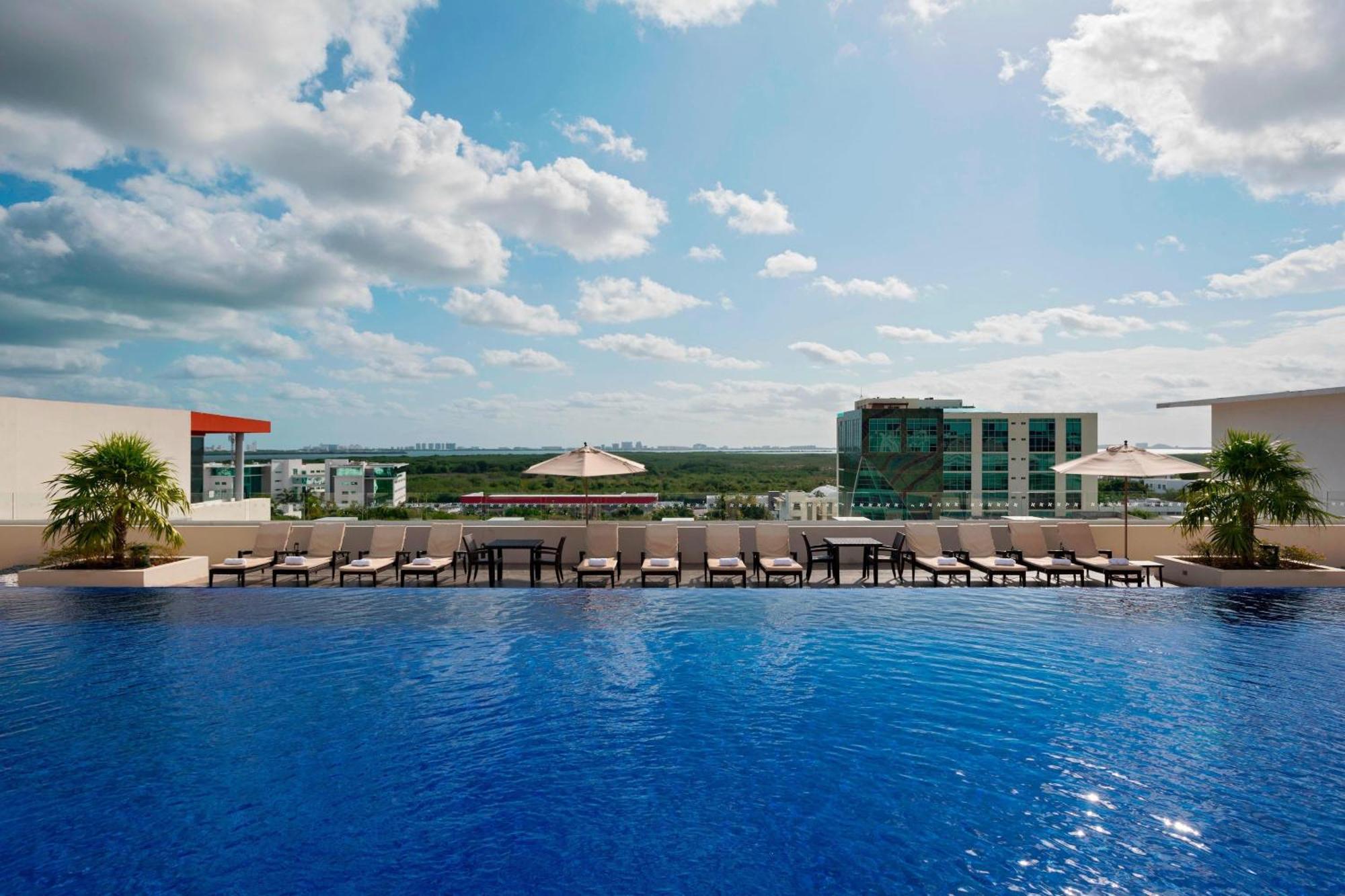 Four Points By Sheraton Cancun Centro Eksteriør billede